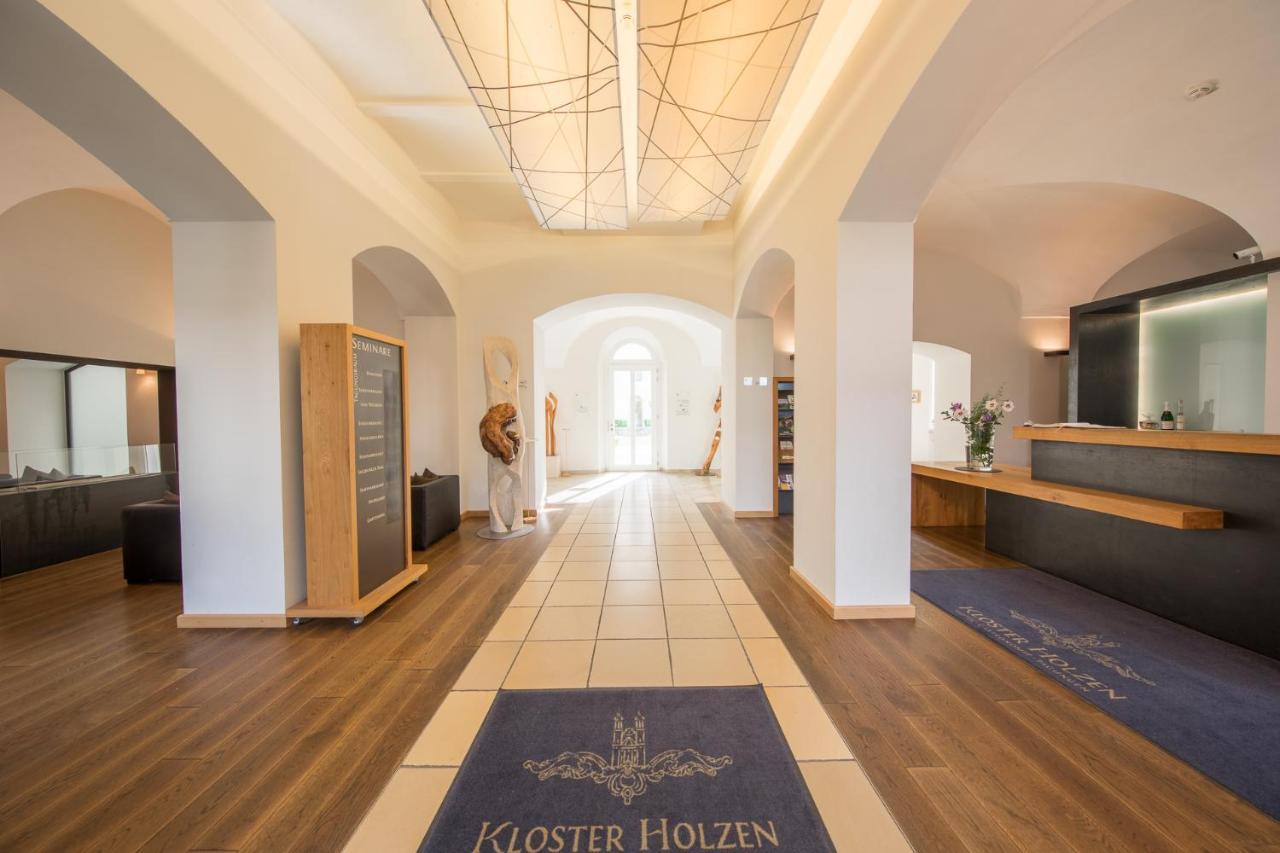 Hotel Kloster Holzen Allmannshofen Kültér fotó